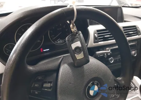 2013 BMW 328I xDrive z USA, uszkodzony, nr VIN WBA3B5G50DNP40353